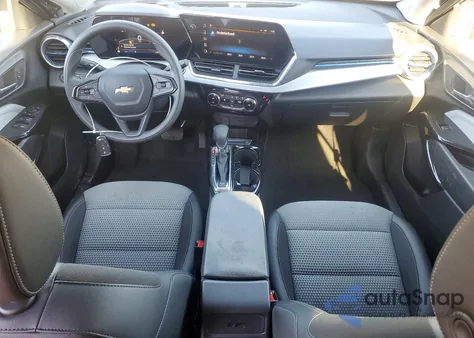 2025 Chevrolet Trax 1Lt z USA, uszkodzony, nr VIN KL77LHEPXSC270250